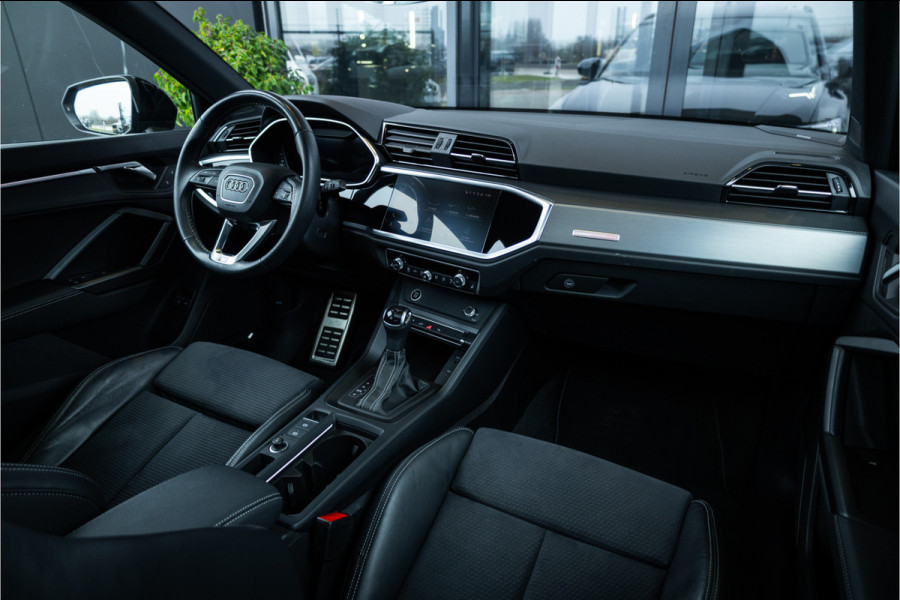 Audi Q3 45 TFSI e S edition - S Line | Panorama | Sonos | 360 Camera