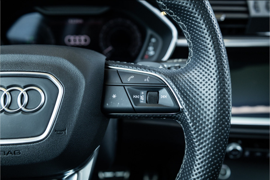 Audi Q3 45 TFSI e S edition - S Line | Panorama | Sonos | 360 Camera