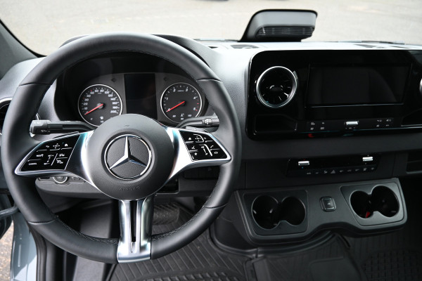 Mercedes-Benz Sprinter 319 CDI 4x4 L2H2 Pro Draaistoelen, Distronic, LED, Electrische schuifdeur