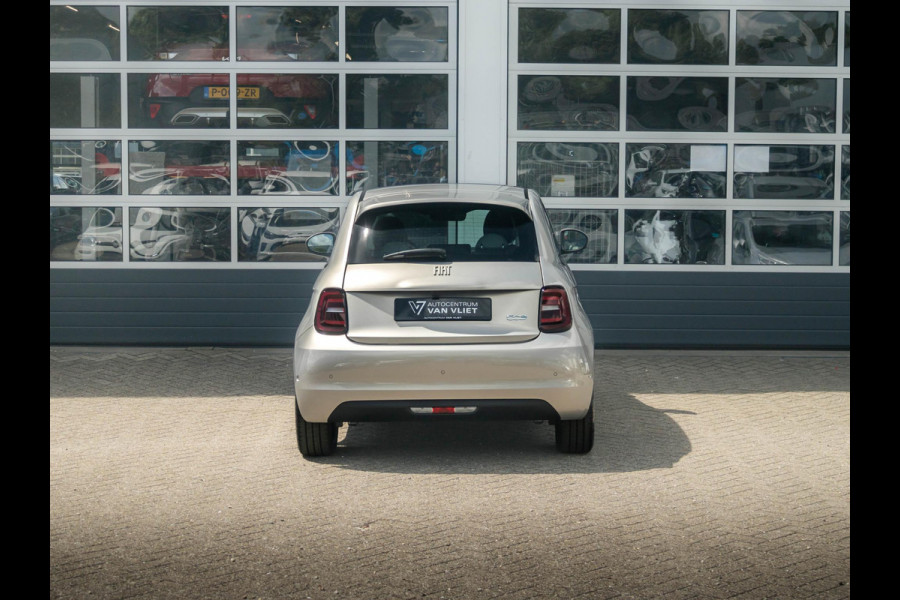 Fiat 500E Giorgio Armani Edition 42 kWh | 17% Bijtelling | Zeer Exclusief | Beperkte Oplage !