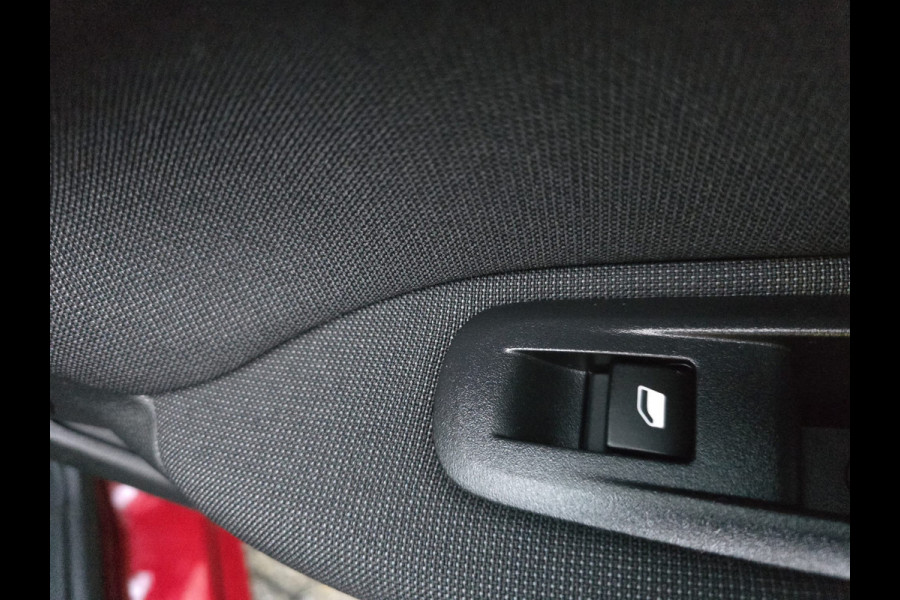 Peugeot 308 1.2 PureTech Allure | 2E EIGENAAR | 12MND GARANTIE | PANO DAK | NAVI | NW DISTR RIEM | TREKHAAK |