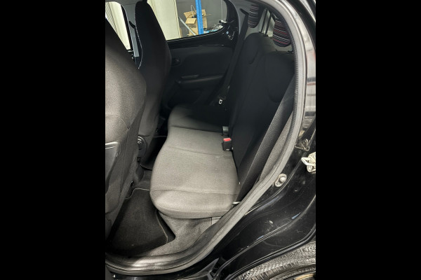 Citroën C1 1.0 VTi Feel Airco | Camera |Carplay | 5 deurs | elktr. pakket