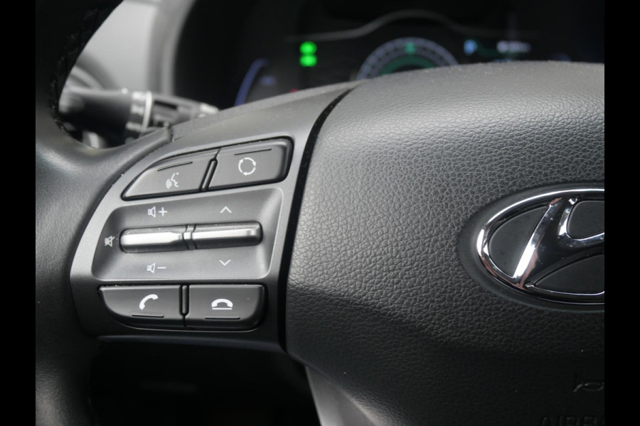 Hyundai Kona EV Premium 64 kWh | SOH 94,8% | Stoelverwarming/ventilatie | Navi | Clima | Cruise |