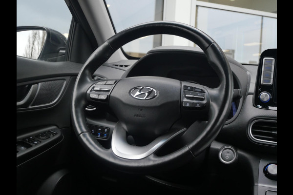 Hyundai Kona EV Premium 64 kWh | SOH 94,8% | Stoelverwarming/ventilatie | Navi | Clima | Cruise |