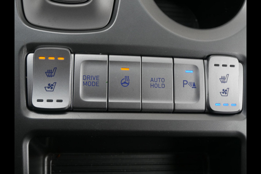 Hyundai Kona EV Premium 64 kWh | SOH 94,8% | Stoelverwarming/ventilatie | Navi | Clima | Cruise |