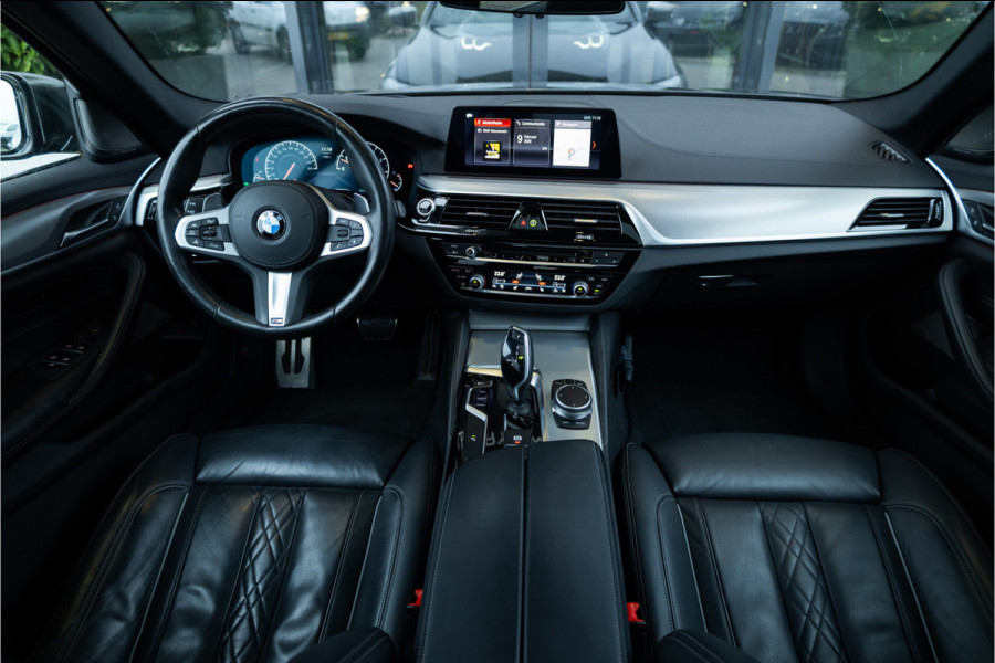 BMW 5 Serie 520i High Executive Edition - M Sport | Panorama | H&K | Memory