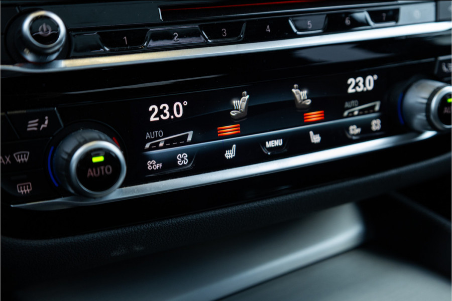 BMW 5 Serie 520i High Executive Edition - M Sport | Panorama | H&K | Memory