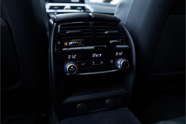 BMW 5 Serie 520i High Executive Edition - M Sport | Panorama | H&K | Memory