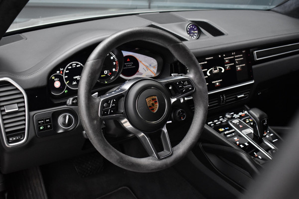 Porsche Cayenne Coupé 3.0 E-Hybrid 462pk Lightweight Sport Package | Carbon Dak | ACC | 22'' GT Design | Matrix PDLS+ | Luchtvering | 360 Camera |