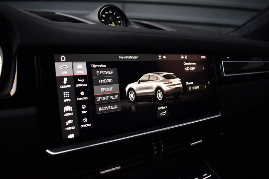 Porsche Cayenne Coupé 3.0 E-Hybrid 462pk Lightweight Sport Package | Carbon Dak | ACC | 22'' GT Design | Matrix PDLS+ | Luchtvering | 360 Camera |