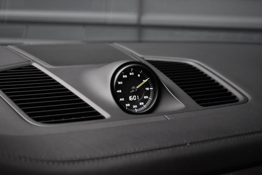 Porsche Cayenne Coupé 3.0 E-Hybrid 462pk Lightweight Sport Package | Carbon Dak | ACC | 22'' GT Design | Matrix PDLS+ | Luchtvering | 360 Camera |