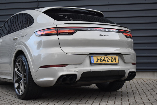 Porsche Cayenne Coupé 3.0 E-Hybrid 462pk Lightweight Sport Package | Carbon Dak | ACC | 22'' GT Design | Matrix PDLS+ | Luchtvering | 360 Camera |