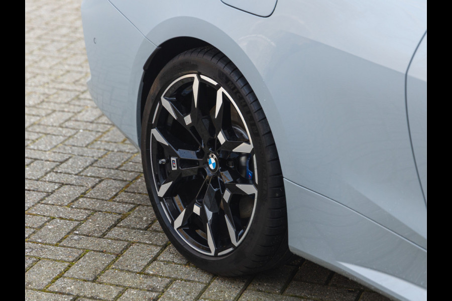 BMW 4 Serie Cabrio M440i xDrive - Trekhaak - Driving Ass Prof - Harman Kardon - Camera