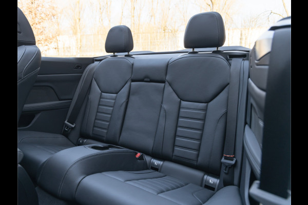 BMW 4 Serie Cabrio M440i xDrive - Trekhaak - Driving Ass Prof - Harman Kardon - Camera