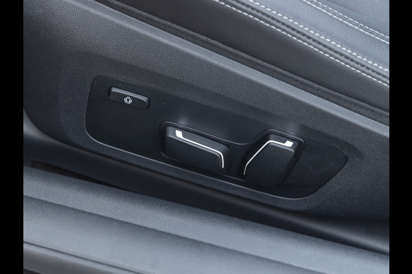 BMW 4 Serie Cabrio M440i xDrive - Trekhaak - Driving Ass Prof - Harman Kardon - Camera