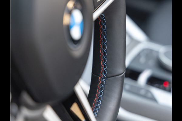 BMW 4 Serie Cabrio M440i xDrive - Trekhaak - Driving Ass Prof - Harman Kardon - Camera