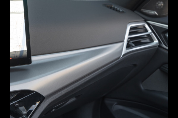 BMW 4 Serie Cabrio M440i xDrive - Trekhaak - Driving Ass Prof - Harman Kardon - Camera
