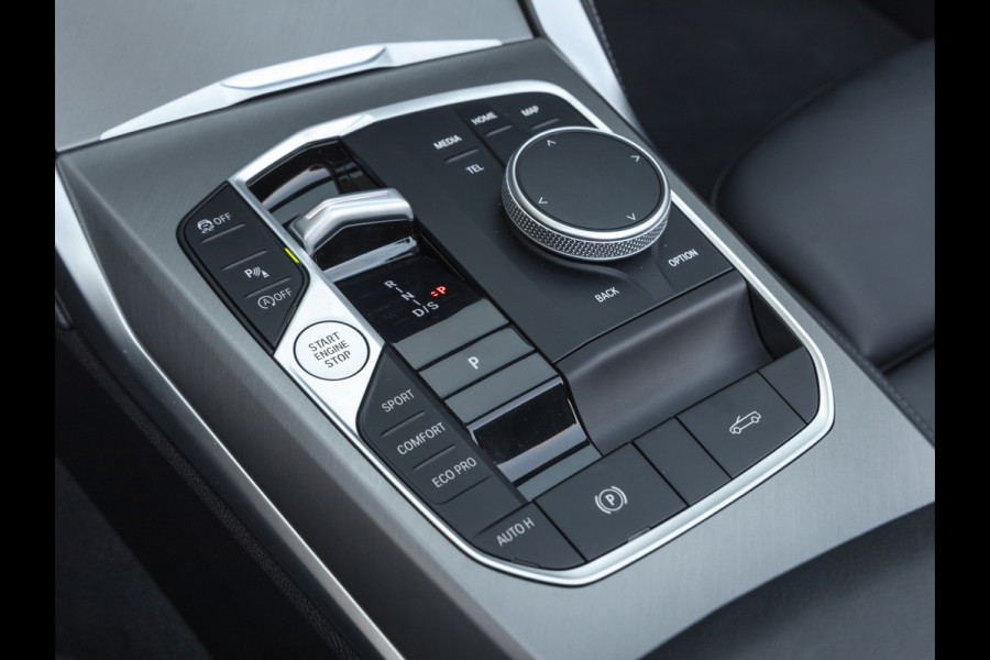 BMW 4 Serie Cabrio M440i xDrive - Trekhaak - Driving Ass Prof - Harman Kardon - Camera