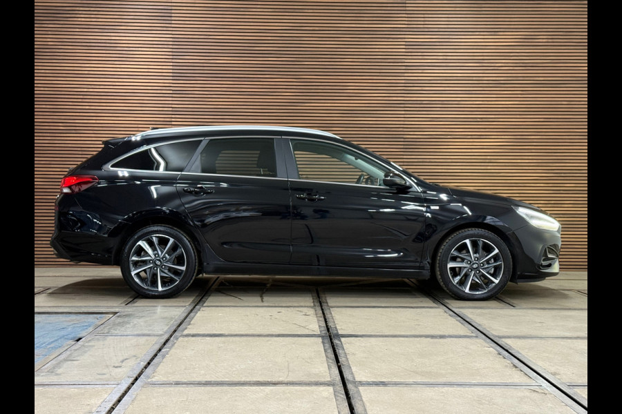 Hyundai i30 Wagon 1.0 T-GDi MHEV Premium | Camera | CarPlay | Cruise | LED | Winter pakket | DAB+ | Rijassistent Pakket Plus |