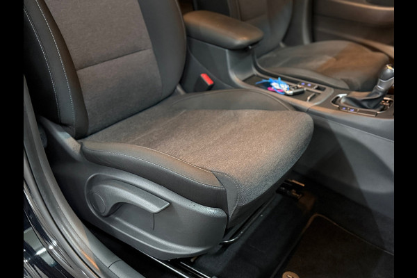 Hyundai i30 Wagon 1.0 T-GDi MHEV Premium | Camera | CarPlay | Cruise | LED | Winter pakket | DAB+ | Rijassistent Pakket Plus |