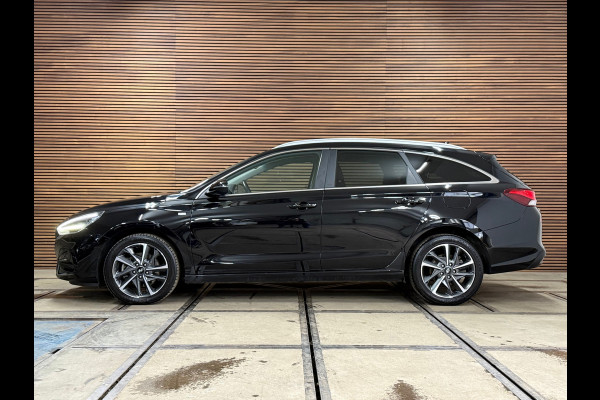 Hyundai i30 Wagon 1.0 T-GDi MHEV Premium | Camera | CarPlay | Cruise | LED | Winter pakket | DAB+ | Rijassistent Pakket Plus |