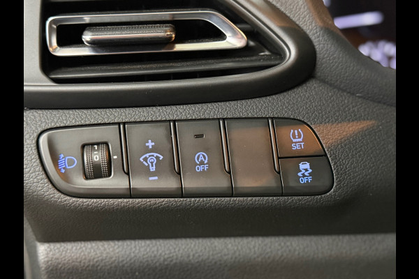 Hyundai i30 Wagon 1.0 T-GDi MHEV Premium | Camera | CarPlay | Cruise | LED | Winter pakket | DAB+ | Rijassistent Pakket Plus |