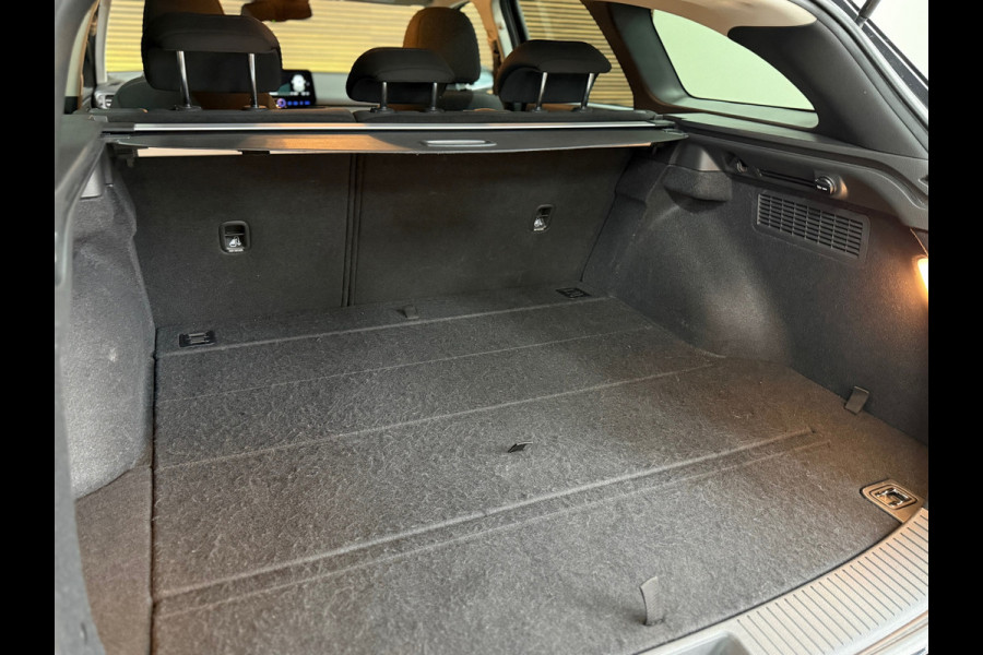 Hyundai i30 Wagon 1.0 T-GDi MHEV Premium | Camera | CarPlay | Cruise | LED | Winter pakket | DAB+ | Rijassistent Pakket Plus |