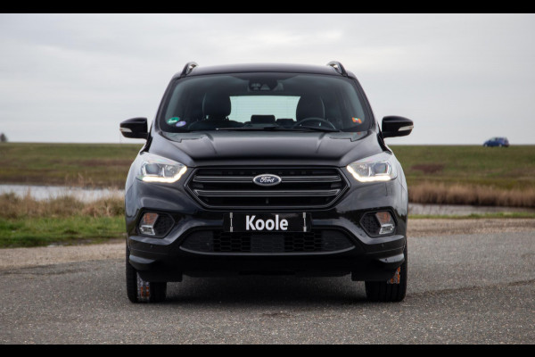 Ford Kuga 1.5 EcoBoost ST Line CAMERA / CARPLAY / TREKHAAK / 2000 KG / STOEVERWRMING / 150 PK