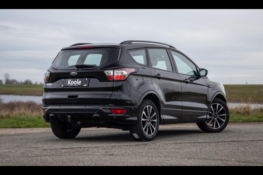 Ford Kuga 1.5 EcoBoost ST Line CAMERA / CARPLAY / TREKHAAK / 2000 KG / STOEVERWRMING / 150 PK