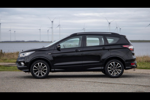 Ford Kuga 1.5 EcoBoost ST Line CAMERA / CARPLAY / TREKHAAK / 2000 KG / STOEVERWRMING / 150 PK
