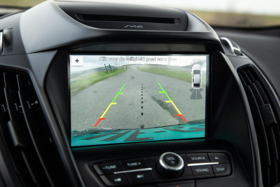 Ford Kuga 1.5 EcoBoost ST Line CAMERA / CARPLAY / TREKHAAK / 2000 KG / STOEVERWRMING / 150 PK