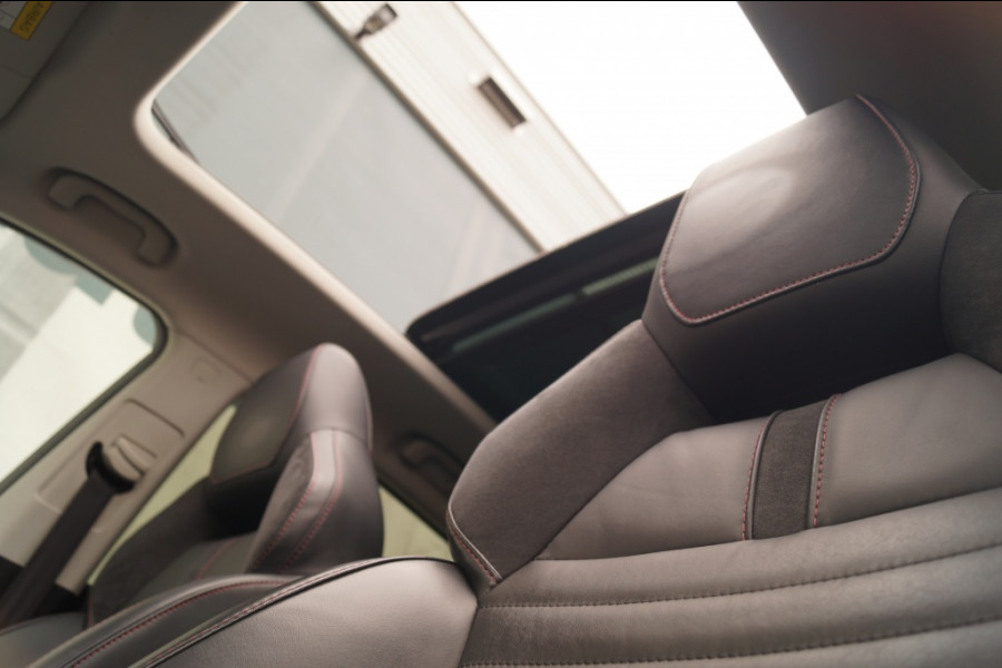 MG EHS 1.5 TGDI PHEV Luxury -PANO-LEER-CAM-ECC-