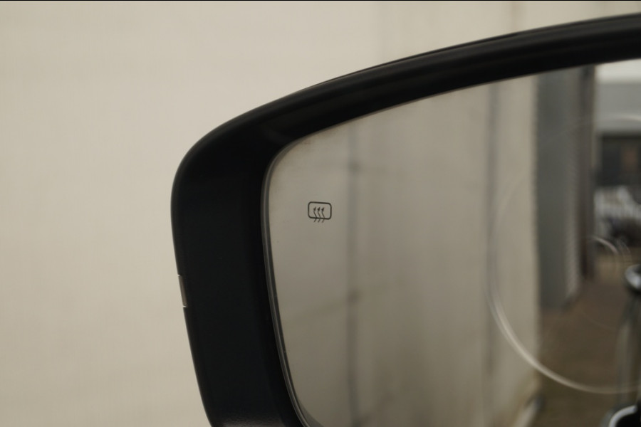 MG EHS 1.5 TGDI PHEV Luxury -PANO-LEER-CAM-ECC-