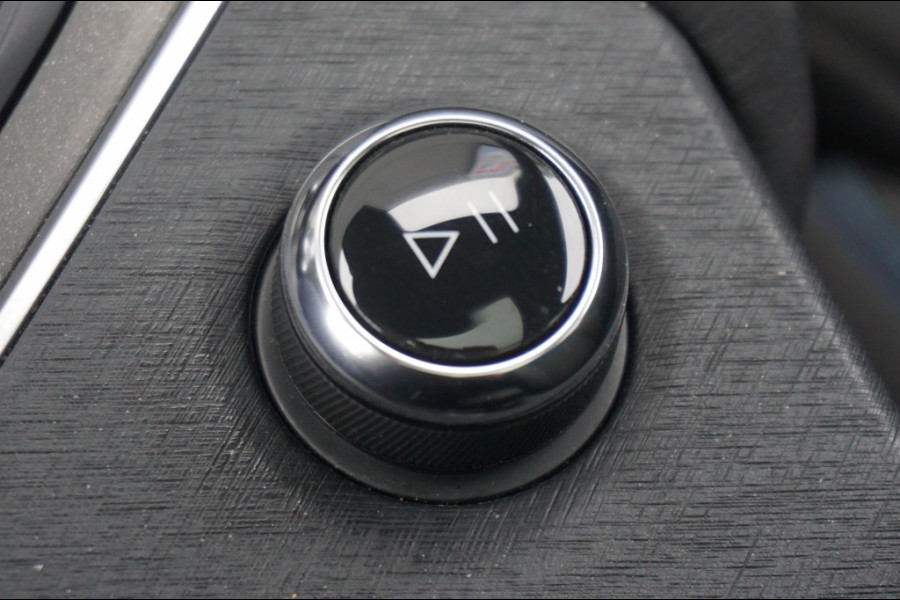 Lynk & Co 01 262PK PHEV AUTOMAAT | BLACK EDITION | PANO | 360CAMERA | 2023