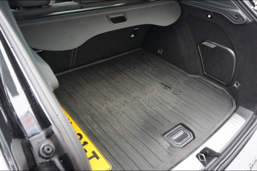 Lynk & Co 01 262PK PHEV AUTOMAAT | BLACK EDITION | PANO | 360CAMERA | 2023