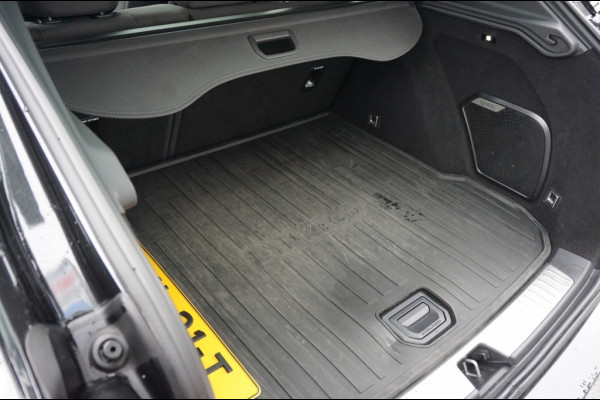 Lynk & Co 01 262PK PHEV AUTOMAAT | BLACK EDITION | PANO | 360CAMERA | 2023