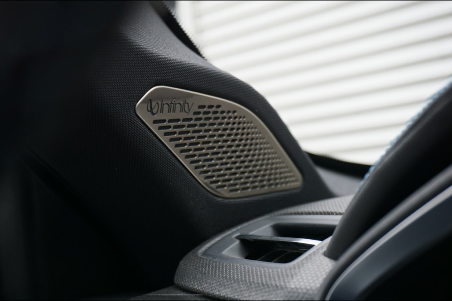 Lynk & Co 01 262PK PHEV AUTOMAAT | BLACK EDITION | PANO | 360CAMERA | 2023