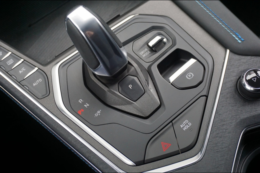 Lynk & Co 01 262PK PHEV AUTOMAAT | BLACK EDITION | PANO | 360CAMERA | 2023