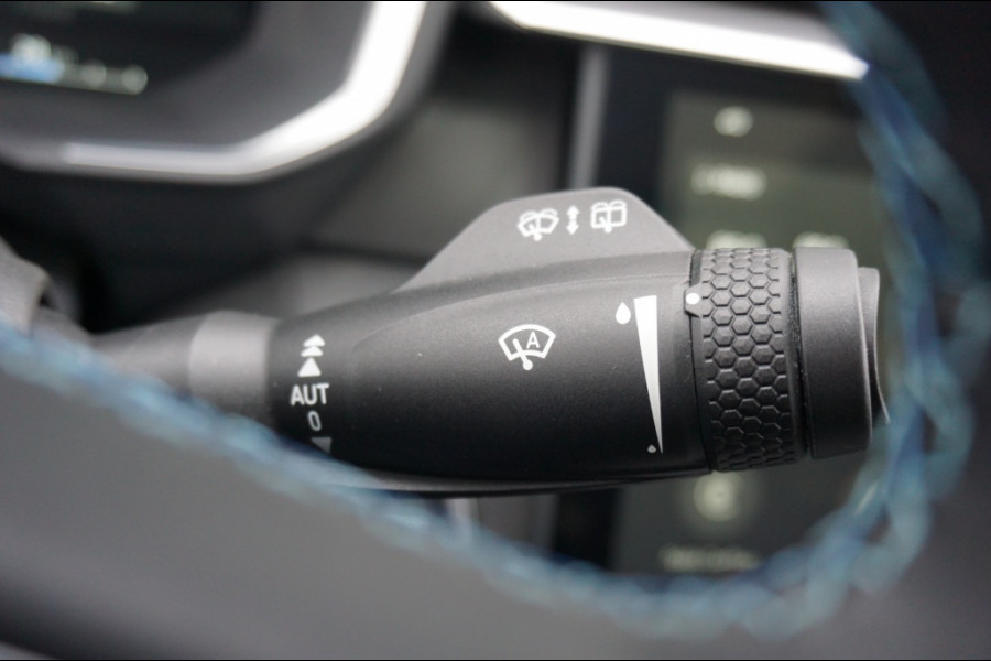 Lynk & Co 01 262PK PHEV AUTOMAAT | BLACK EDITION | PANO | 360CAMERA | 2023