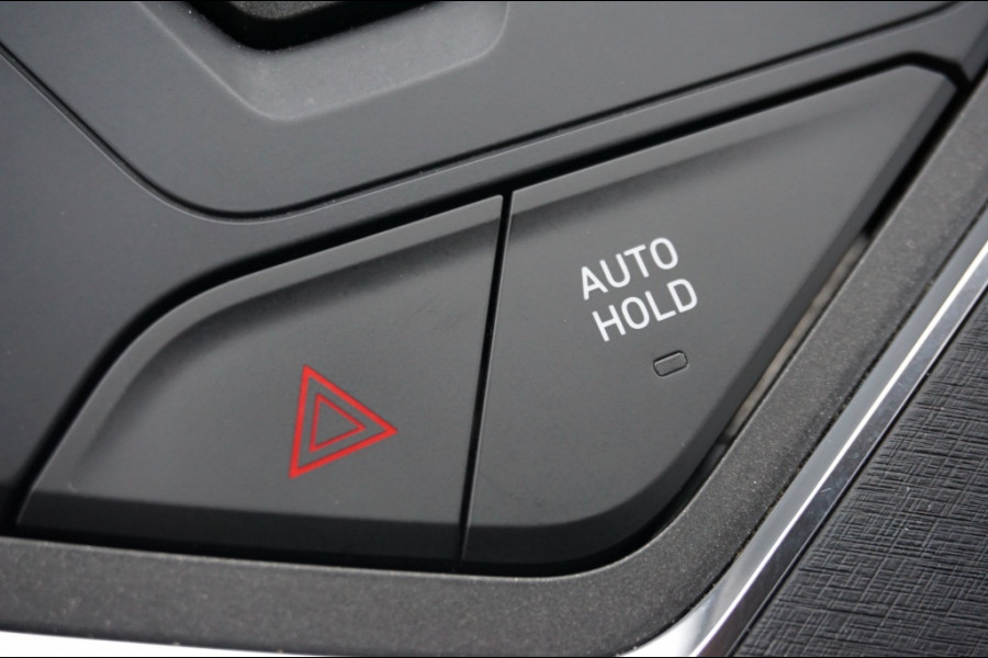 Lynk & Co 01 262PK PHEV AUTOMAAT | BLACK EDITION | PANO | 360CAMERA | 2023