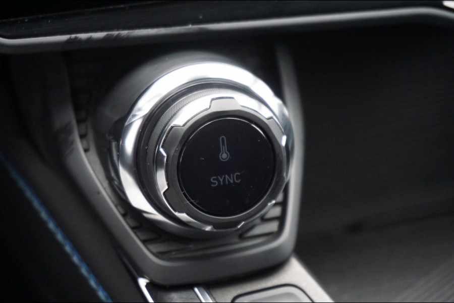 Lynk & Co 01 262PK PHEV AUTOMAAT | BLACK EDITION | PANO | 360CAMERA | 2023