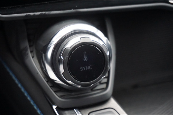 Lynk & Co 01 262PK PHEV AUTOMAAT | BLACK EDITION | PANO | 360CAMERA | 2023