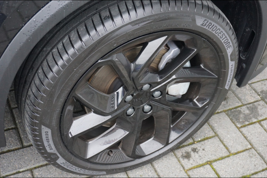 Lynk & Co 01 262PK PHEV AUTOMAAT | BLACK EDITION | PANO | 360CAMERA | 2023