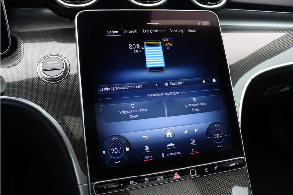 Mercedes-Benz C-Klasse Estate 300 e AMG Line | Panoramadak | Memory | Trekhaak | Premium Sfeerverlichting | Camera | Nightpakket | Dodehoekassistent |