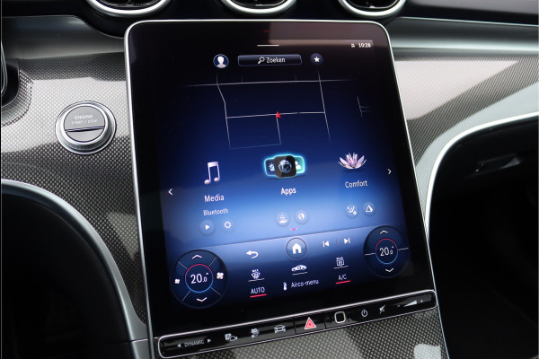 Mercedes-Benz C-Klasse Estate 300 e AMG Line | Panoramadak | Memory | Trekhaak | Premium Sfeerverlichting | Camera | Nightpakket | Dodehoekassistent |