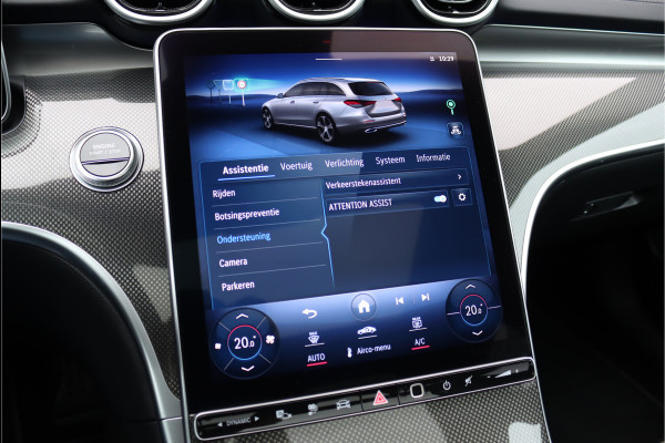 Mercedes-Benz C-Klasse Estate 300 e AMG Line | Panoramadak | Memory | Trekhaak | Premium Sfeerverlichting | Camera | Nightpakket | Dodehoekassistent |