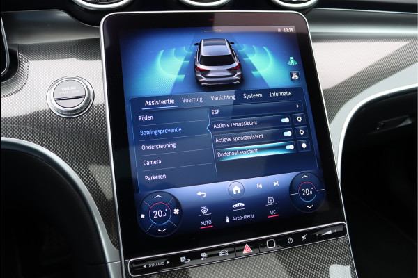 Mercedes-Benz C-Klasse Estate 300 e AMG Line | Panoramadak | Memory | Trekhaak | Premium Sfeerverlichting | Camera | Nightpakket | Dodehoekassistent |