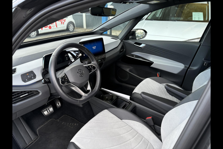 Volkswagen ID.3 Pro Edition 58 kWh | Stoel- & Stuurwielverwarming | Adaptive Cruise | Achteruitrijcamera | Climate Control | Navi |