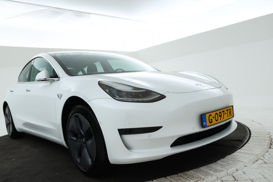 Tesla Model 3 Standard RWD Plus 60 kWh 1000 Kilo trekgewicht!