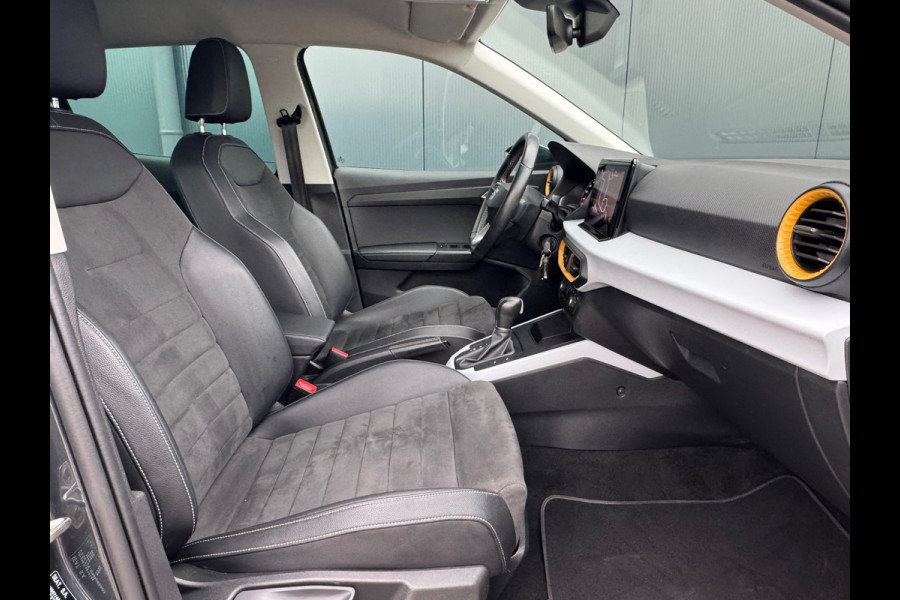 Seat Arona 1.0 TSI 110pk Automaat Style * Navigatie * Camera * Alcantara * Adaptieve Cruise Control *